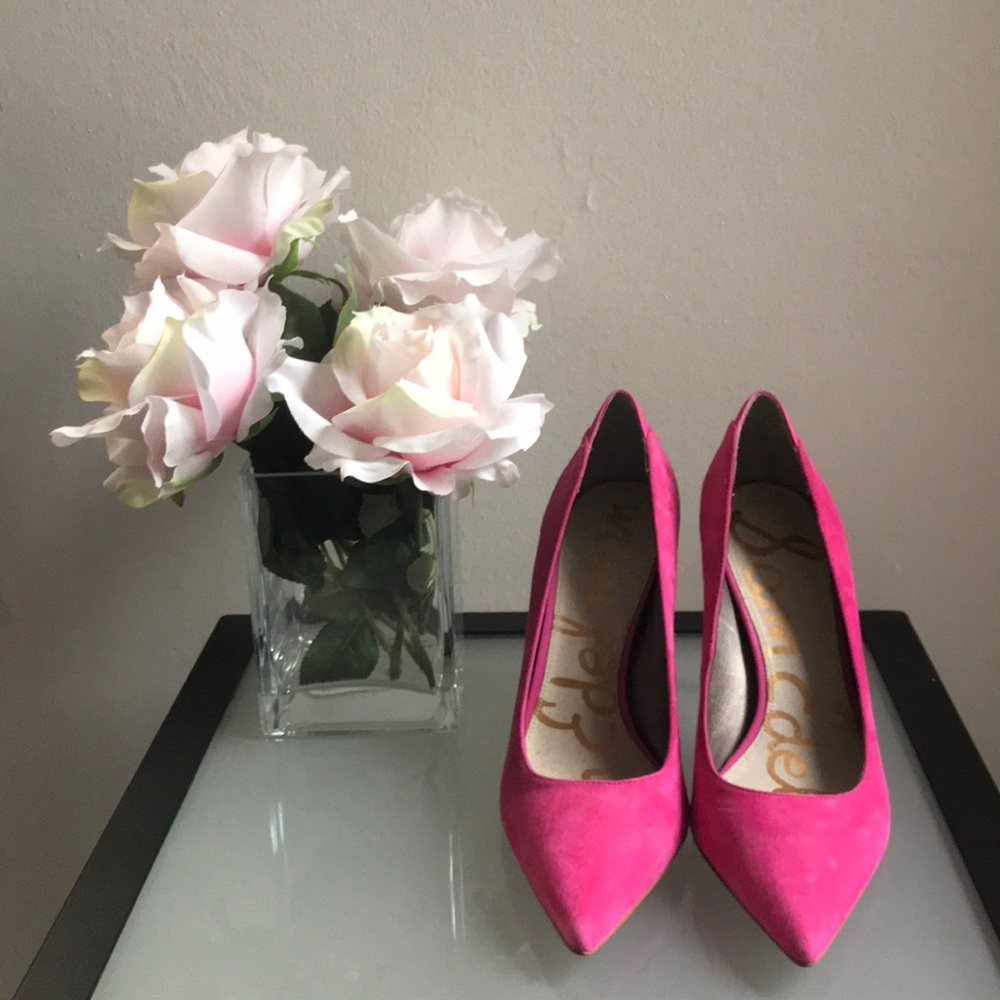 Pink Pumps, new, never worn